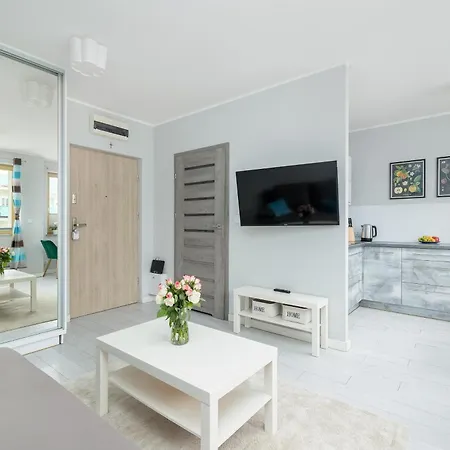Oasis Near Center - By Rentmonkey Apartman *